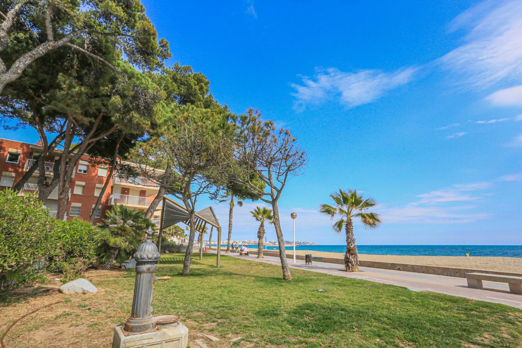 Txingudi - Only Families Apartment *
